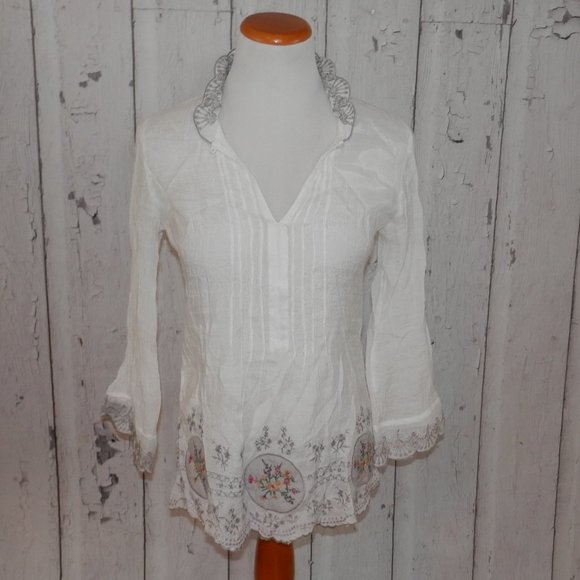 Solitaire Tops - Solitaire Women's Small Embroidered Blouse Shirt